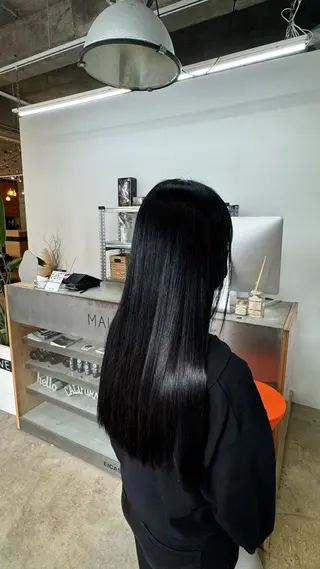 ロング カラー MAUVE MIYUのヘアスタイル