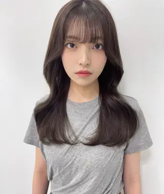 セミロング i.+sapporo所属・🩶韓国ヘア🩶 くびれ❤︎顔まわりのヘアスタイル