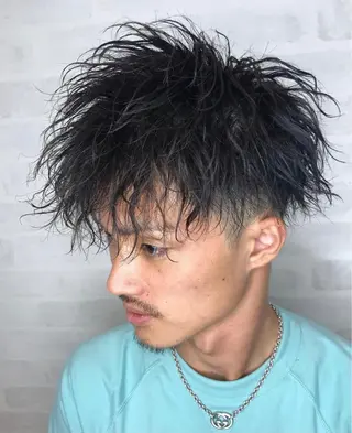 パーマ メンズ Kvell&Co.所属・ハイトーン カラーのヘアスタイル