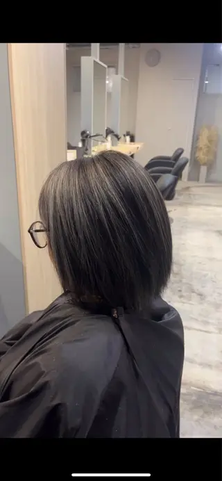 ショート カラー Lia布施店所属・藤原 瑠莉花のヘアスタイル