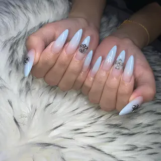 ネイル la vie  Luire所属・la vie Luire ｱｽｶのネイルデザイン