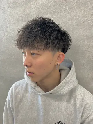 ショート パーマ メンズ *モデル募集🤍横浜 透明感カラー🫧のヘアスタイル