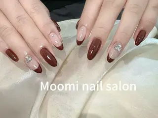 ロング moomi ゆりのネイルデザイン