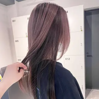 ロング カラー Ameri 新宿所属・𓆩︎🩸個性カラー SAKÜRA𓆪⋆˚のヘアスタイル