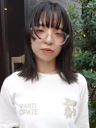 カラー ミディアム パーマ CEINE OURのヘアスタイル
