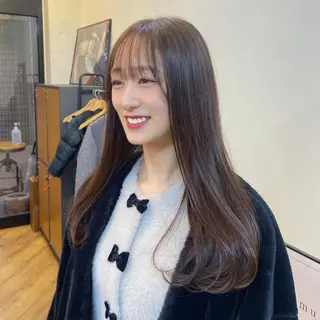 カラー ぱつっとボブ/ショ ート/タカダアスミのヘアスタイル