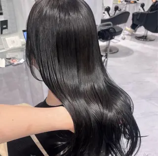 ロング カラー 🫧うる艶トレンド 🫧透明感カラーのヘアスタイル