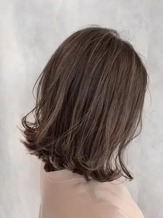 ミディアム ANDO HIKARIのヘアスタイル