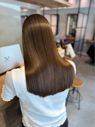 ロング カラー ［極潤］ヒアルロン酸 🫧カラー髪質改善のヘアスタイル
