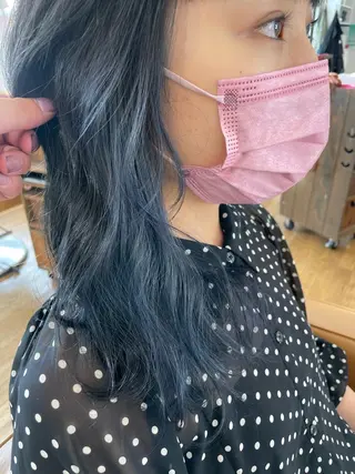 セミロング ブリーチ毛矯正.髪質 改善.髪にドラマをのヘアスタイル