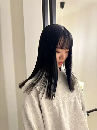 ロング カラー 内沼 恵留菜のヘアスタイル