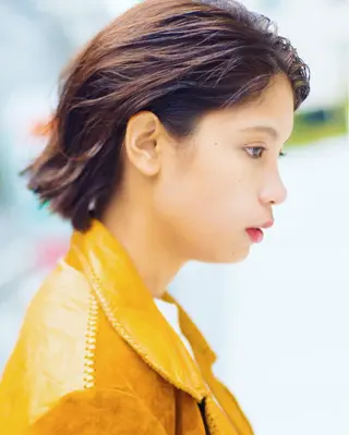 ショート カラー フジイ カズキのヘアスタイル