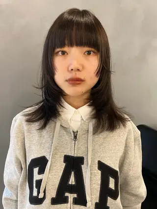 ミディアム カラー 永田 愛莉のヘアスタイル