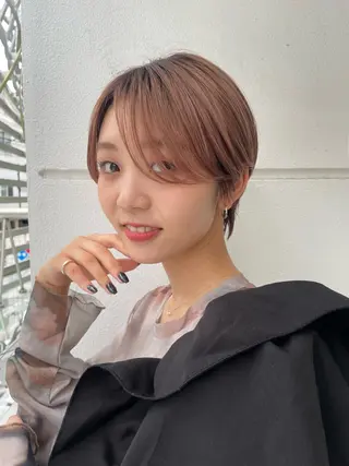 ショート ナリタ ミユウのヘアスタイル