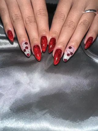 ネイル BINEL REINAのネイルデザイン