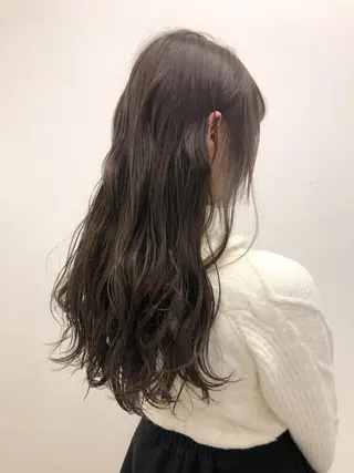ロング カラー コトネ🫧 韓国風レイヤーカットのヘアスタイル