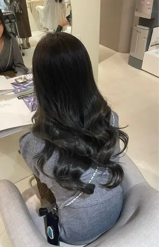 ロング 三宅 彩矢のヘアスタイル