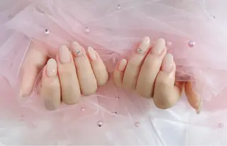 ネイル ᴿᴬᴺᴼᴺ ‎🤍 𝐴𝑌𝐴𝐾𝐴のネイルデザイン