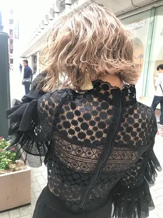 ショート カラー 🇨🇳ワンホンヘア 下田鉄也のヘアスタイル