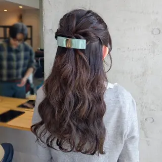 セミロング ヘアアレンジ ヘアアレンジ/透明感 カラー/AKARIのヘアスタイル