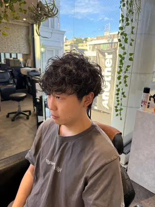 ショート パーマ メンズ 大倉山駅メンズヘア ヒダカミズキのヘアスタイル