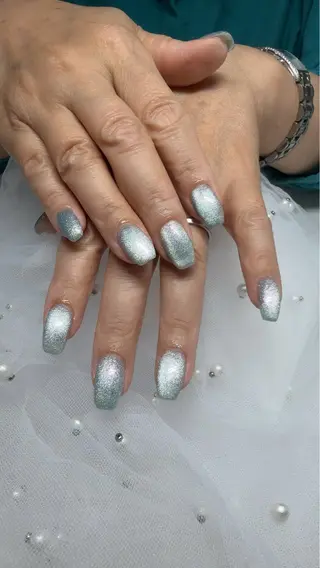 ネイル Fairyフェアリーネイルサロン所属・シズ セキのネイルデザイン