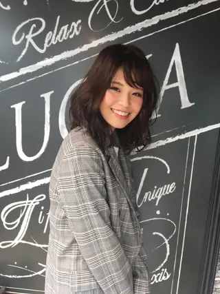 セミロング カラー たなか ちあきのヘアスタイル