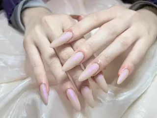 ネイル VIVIAN リサのネイルデザイン