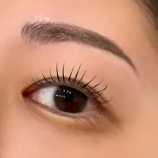 アイブロウ WHITE EYE 錦糸町店🩵倉野🩵のマツエク・マツパデザイン