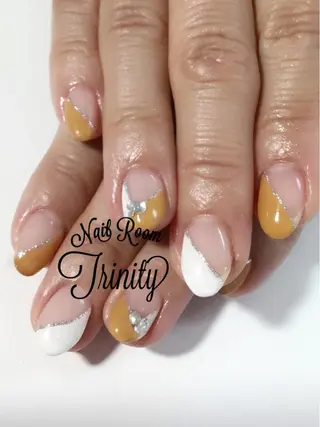 ネイル Trinity staffのネイルデザイン