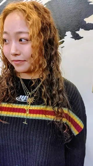 ロング パーマ カラー 埼玉久喜/ハイトーン デザインカラーRYOのヘアスタイル