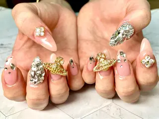 ネイル Queennail 北堀江megumiのネイルデザイン
