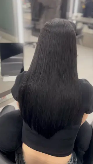 カラー KOTONO 🖤のヘアスタイル