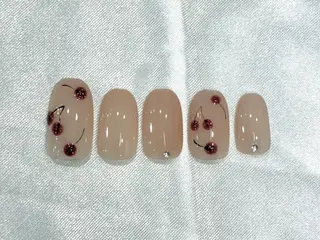 ネイル １アイ&ネイルサロン リスブラン銀座新富町のネイルデザイン