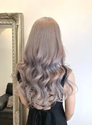 ロング カラー ANKH CROSS 🦋mako🦋のヘアスタイル