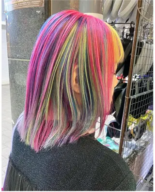 ショート カラー GARU-ガル-所属・TSUNO🦖 派手髪/オタク美容師のヘアスタイル