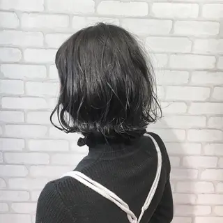 ミディアム ミヤザキ タクトのヘアスタイル