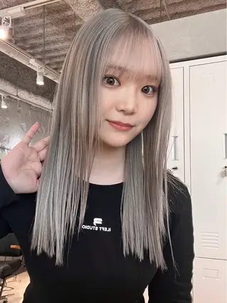 セミロング カラー EIGHT【店長】 大谷樹生のヘアスタイル