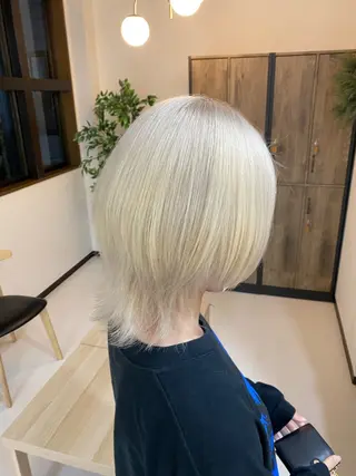 ショート 手塚 麗のヘアスタイル