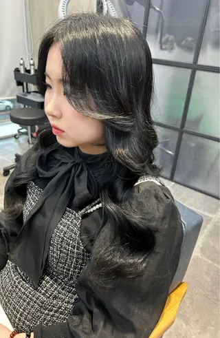 ロング カラー newi梅田🫧韓国 ヘア🫧sakiのヘアスタイル