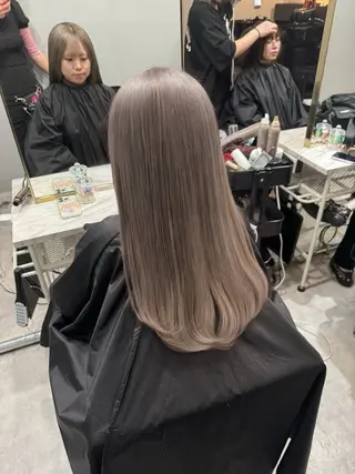 ロング 🩶ブリーチ/ レイヤー🩶フミカのヘアスタイル