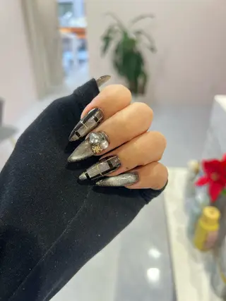 ネイル Air＋〈plus〉本八幡店所属・Air＋本八幡店 本宮のネイルデザイン