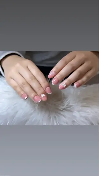 ネイル 7LOOKS フェンのネイルデザイン