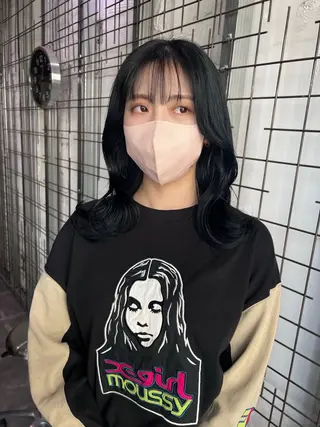 カラー AYANE 韓国ヘア /レイヤーカットのヘアスタイル