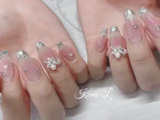 ネイル 芦辺 香奈のネイルデザイン