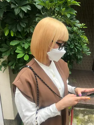 ショート カラー ブリーチカラーが人気 onnuのヘアスタイル