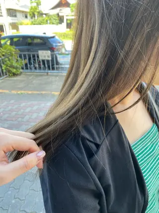セミロング カラー イチカワ ミオ/ minim hairのヘアスタイル