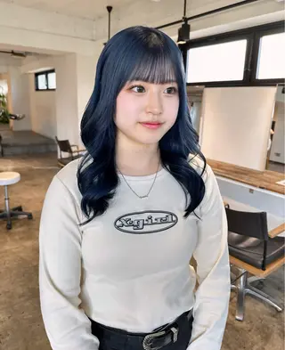 セミロング カラー ✨艶ブリーチカラー ✨四ノ宮裕己のヘアスタイル