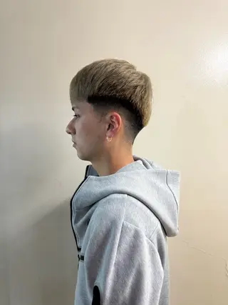 カラー メンズ 相澤 彩美のヘアスタイル