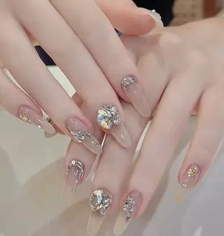 ネイル ビルドアップ ビューティーのネイルデザイン